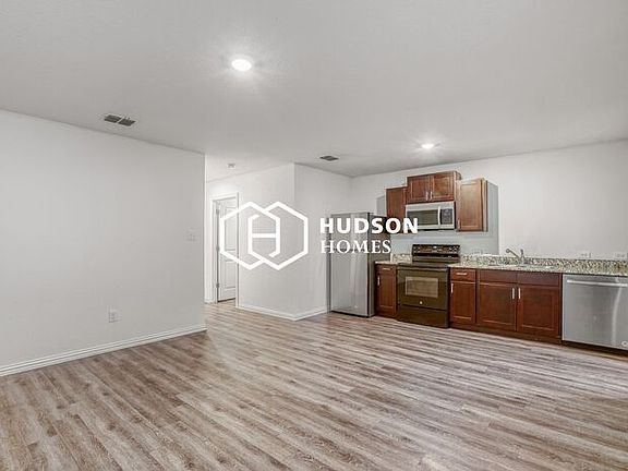 4th image of 110 Plan St Unit A