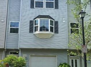 14330 SW Cougar Ridge Dr, Beaverton, OR 97008