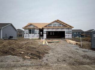 25084 Bluebird Cir, Adel, IA 50003