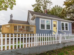 77 Long St, East Greenwich, RI 02818