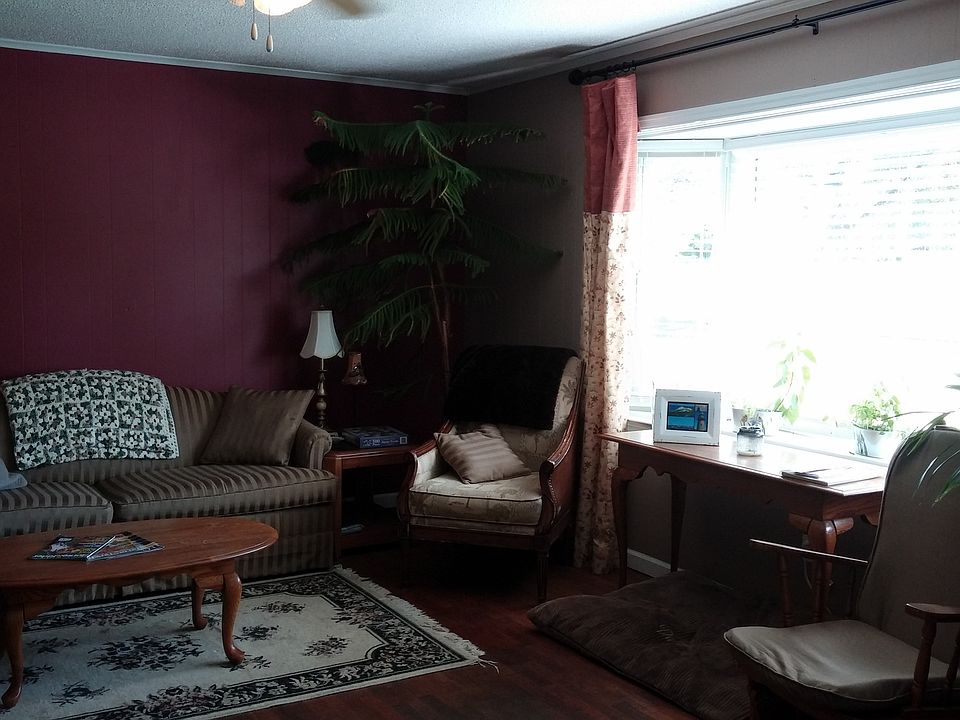 2nd image of 137 Club Dr