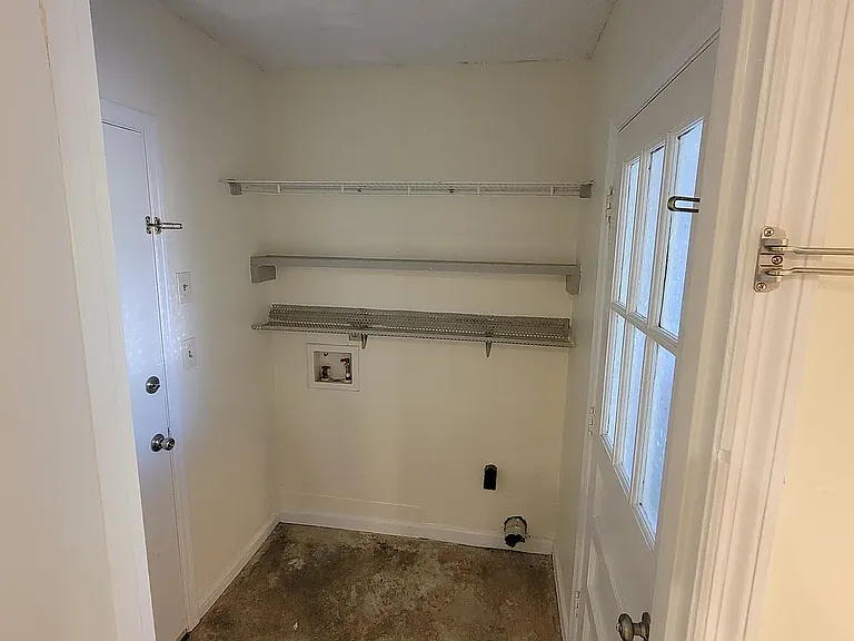 Waher/Dryer Hookup