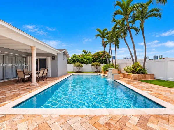 9341 SW 16th Rd W, Boca Raton, FL 33428