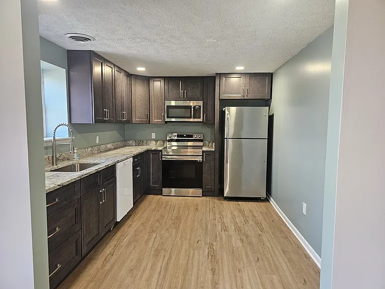 1007 Trimble Rd #A — Photo 5