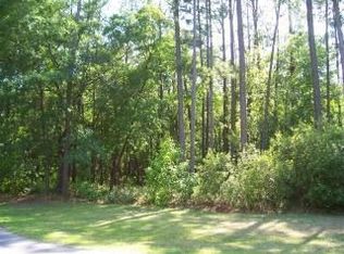 4 Wheeler Ln, Hilton Head Island, SC 29926