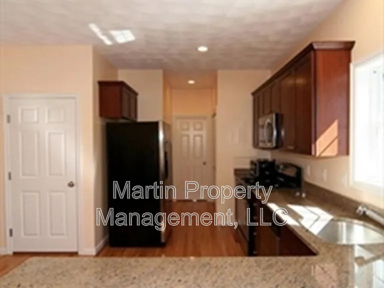 10 Blue Jay Cir #2 — Photo 4