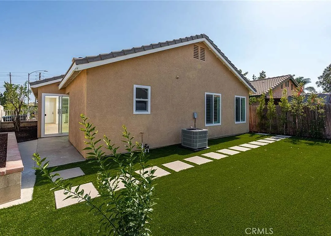 4 bed, 1346 sqft, $3,600 — Photo 4