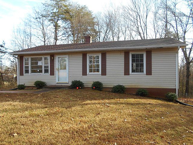 1st image of 309 Macy Herndon Ln