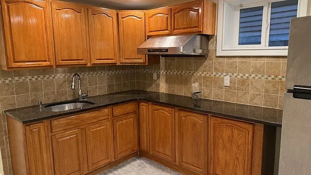 385 Victory Blvd #1B — Photo 2