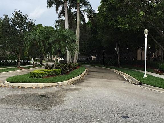 2nd image of 1804 Salerno Cir #1804