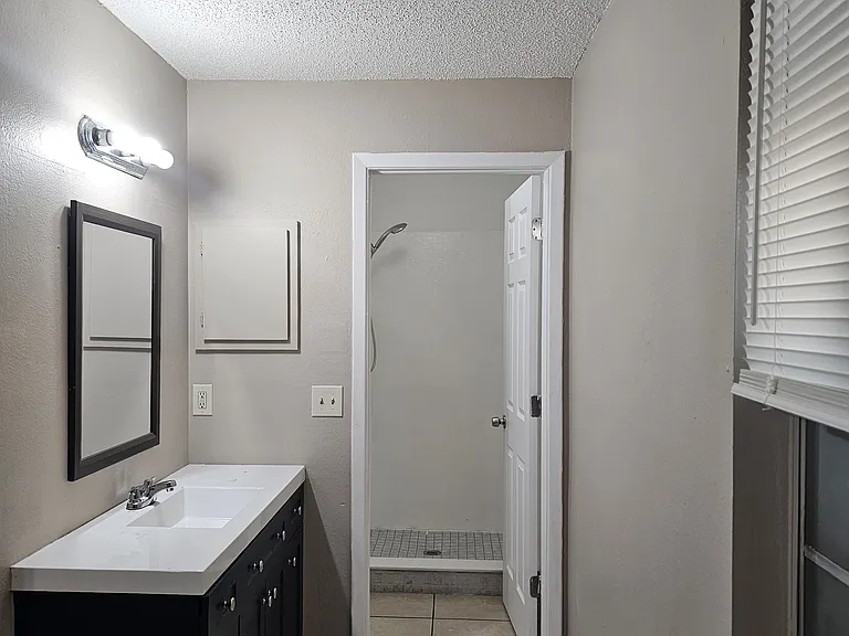 3137 Huron Ave #B — Photo 8