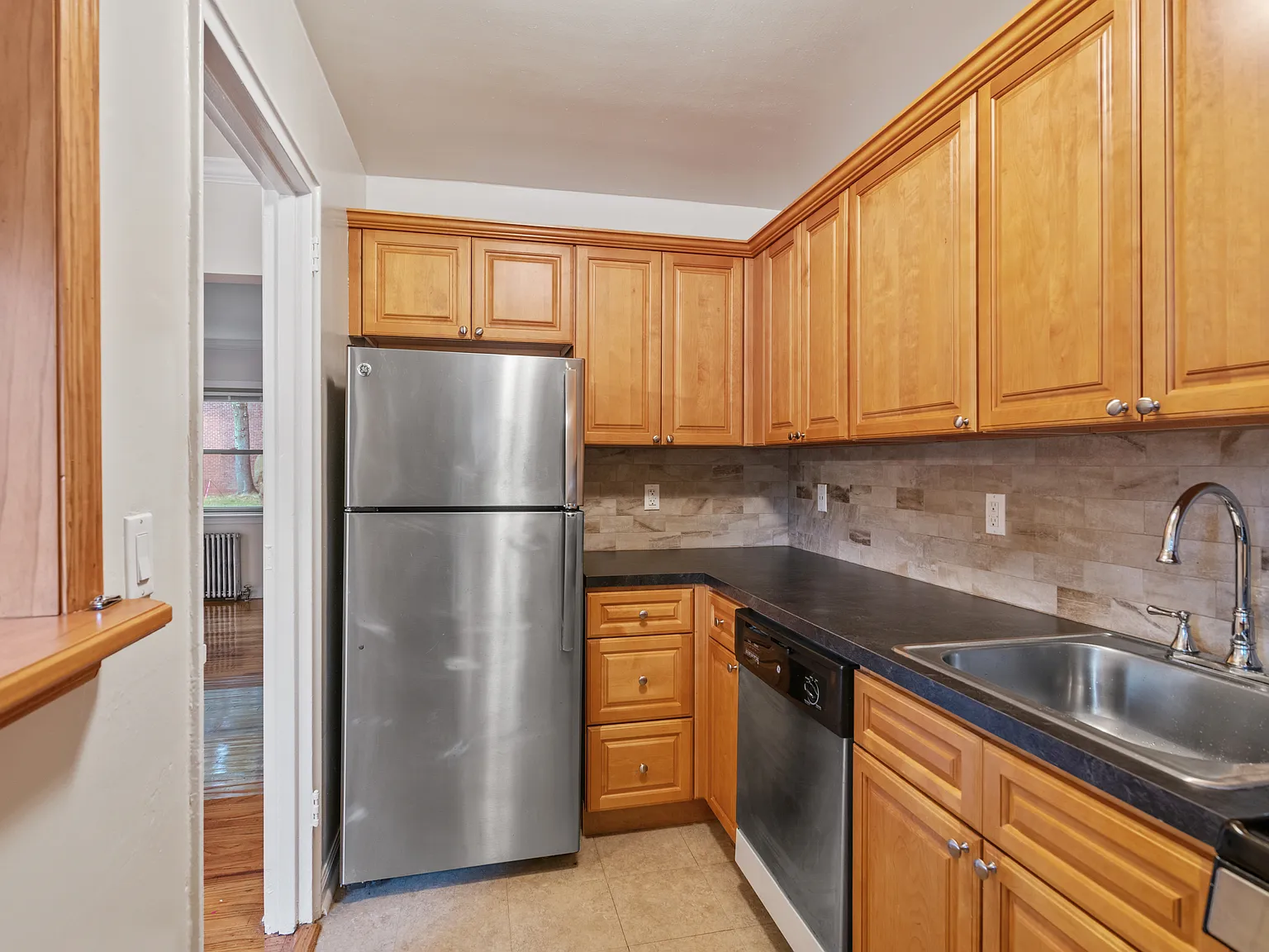 1 bed, 625 sqft, $1,950 — Photo 3