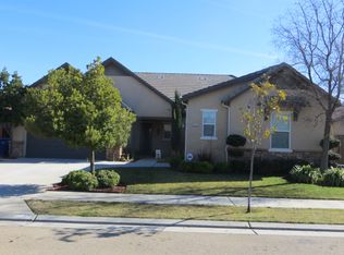 3227 Blackwood Ave, Clovis, CA