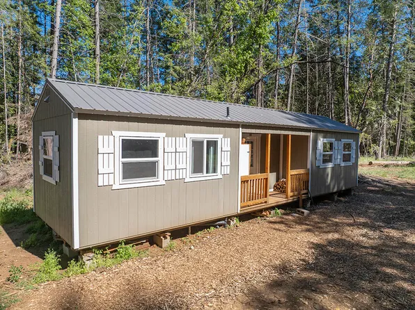 382 Garner Rd, Cave Junction, OR 97523