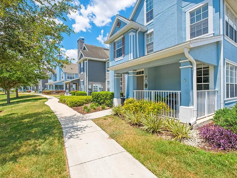 Deerwood Village — Photo 15
