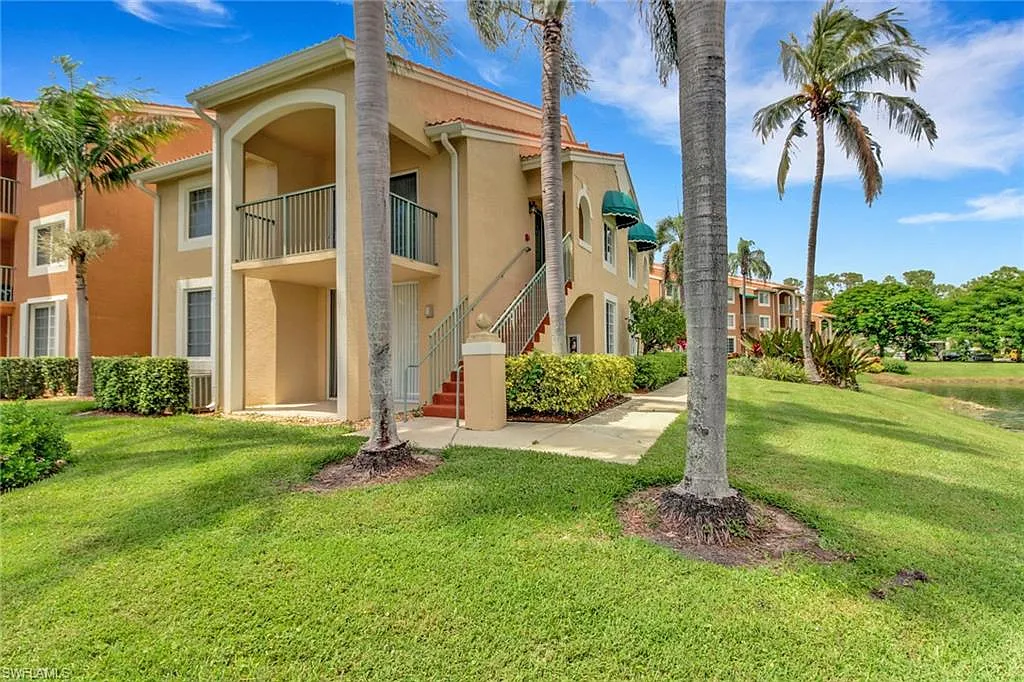 2 bed, 1.0 bath, 909 sqft, $3,400 — Photo 2