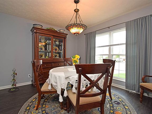 2nd image of 7121 Highpoint Dr