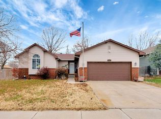 1917 N Covington St, Wichita, KS 67212