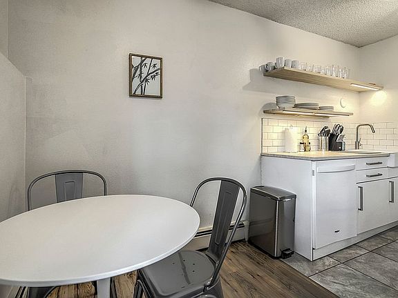 3rd image of 5042 El Camino Dr APT 86