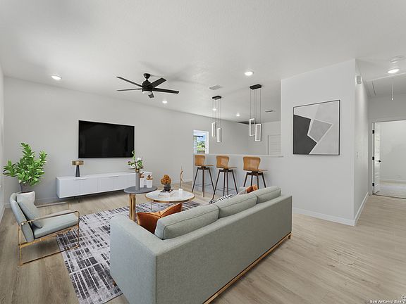 5th image of 206 MCCAULEY BLVD