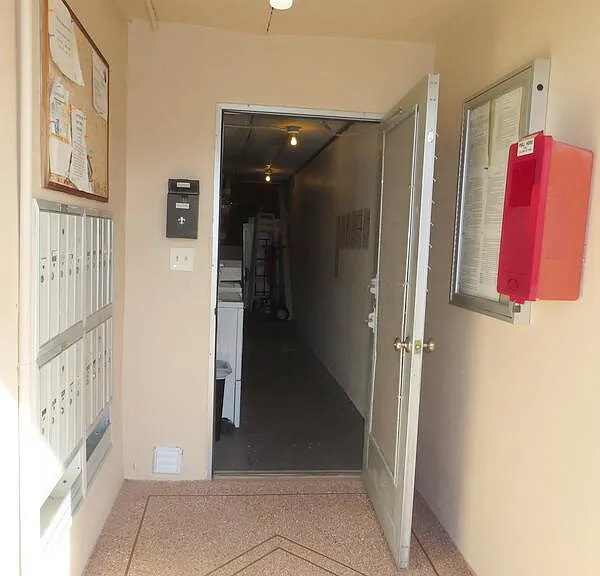 101 Hastings E #G — Photo 50