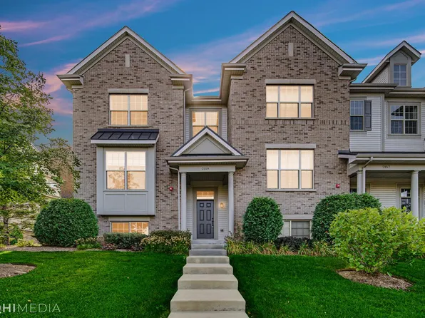 2159 Coral Ln, Glenview, IL 60026