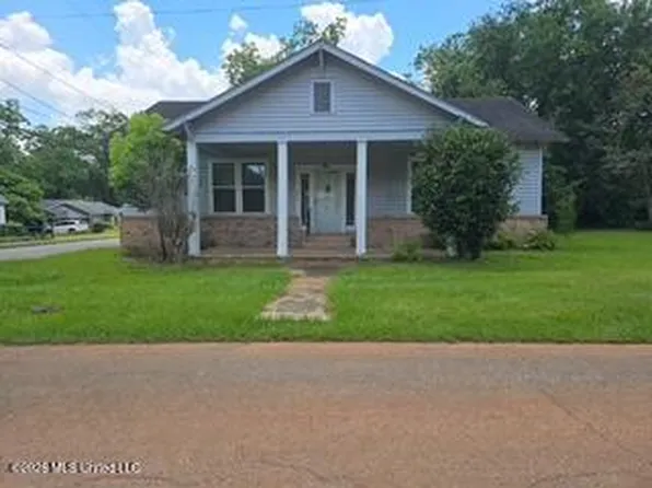 825 Church St, Lucedale, MS 39452