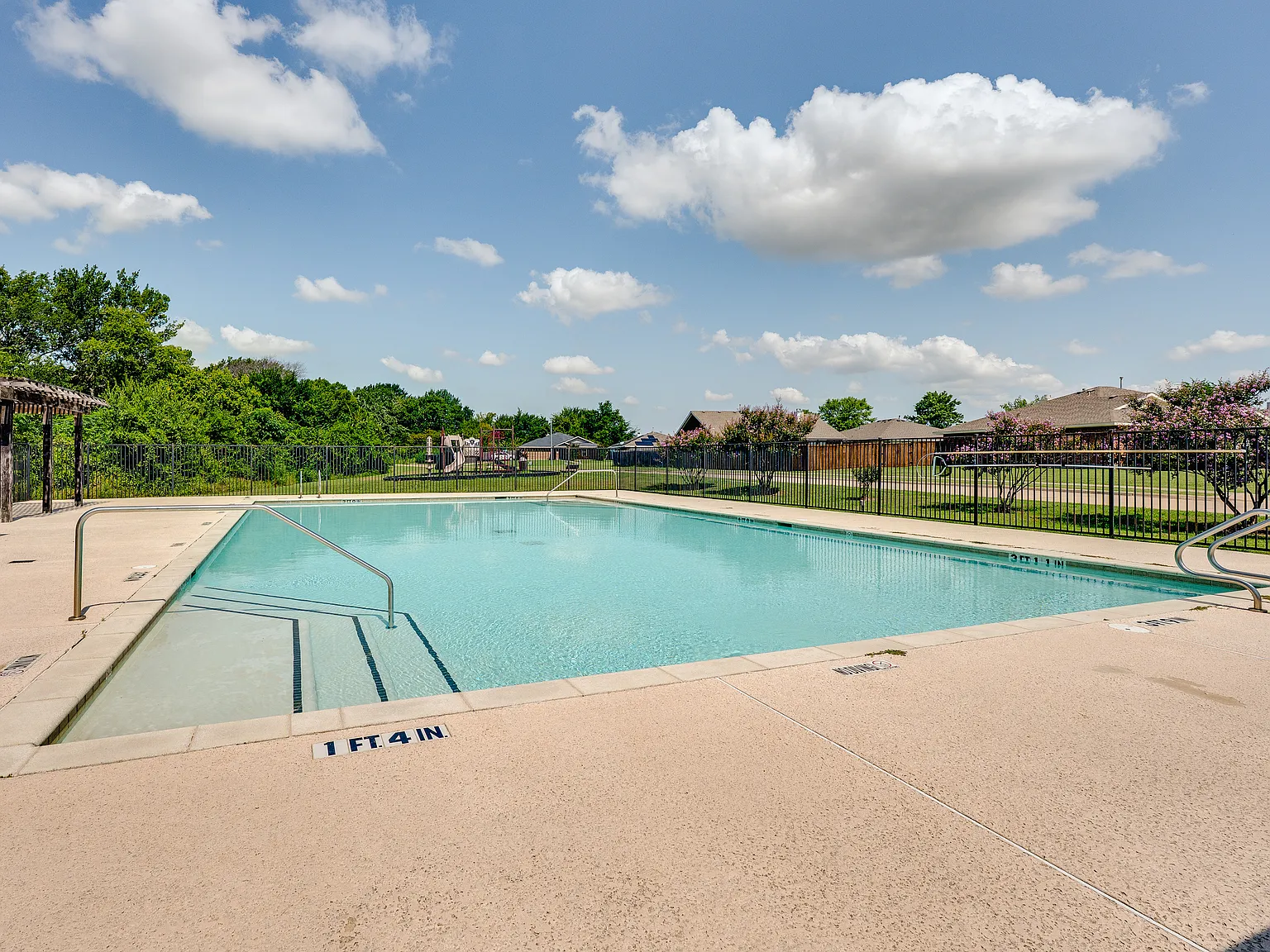 Creekside Estates — Photo 2
