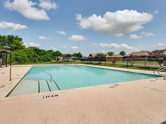 The community has a wonderful pool.