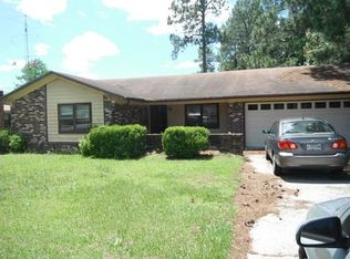 723 Bacon Rd, Hinesville, GA 31313