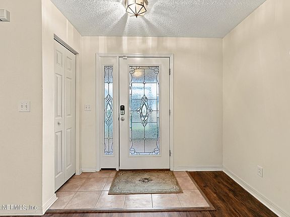 5th image of 421 MANGO Circle