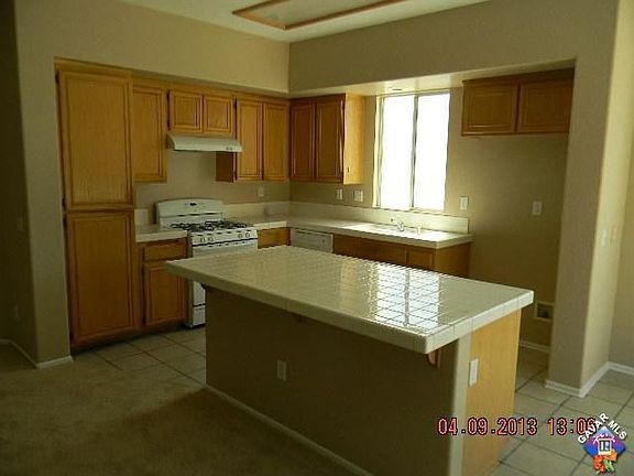 5th image of 45631 17th St W