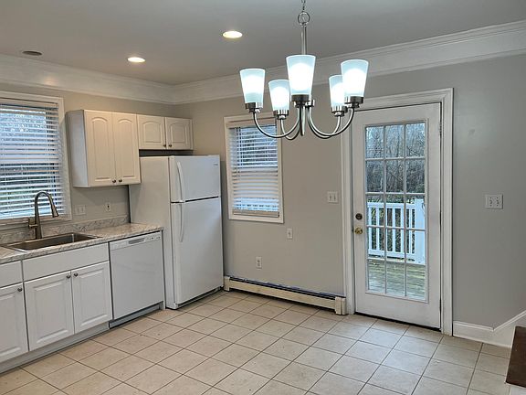 Large eat-in Kitchen with Access to large deck