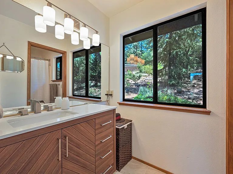 16832 Alice Way — Photo 74