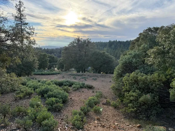 13787 Manion Canyon Rd, Grass Valley, CA 95945