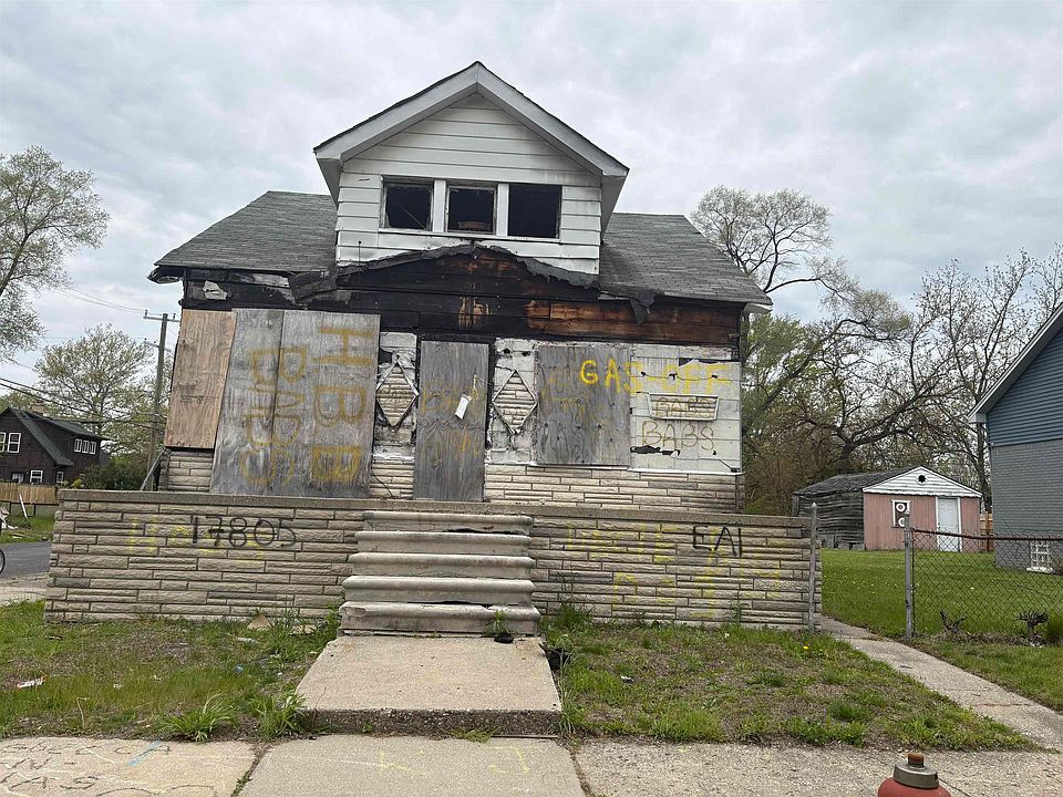 1st image of 17805 Fleming St