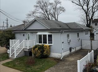 17 Litchfield Avenue, Elmont, NY 11003