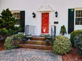 30 Cedar Ln, Newport News, VA 23601