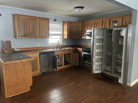 2nd image of 211 E South St