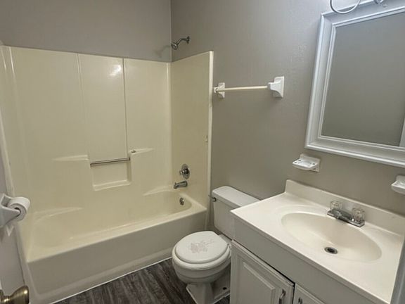 5th image of 6802 Tiki Ln #1