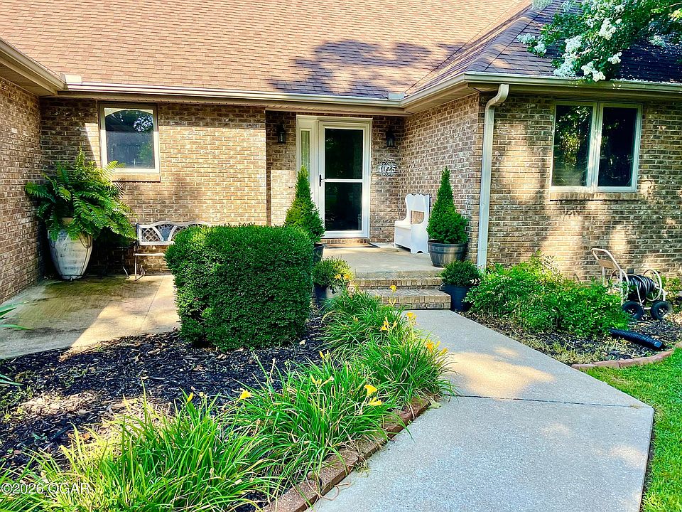 1st image of 4025 Deer Ridge St