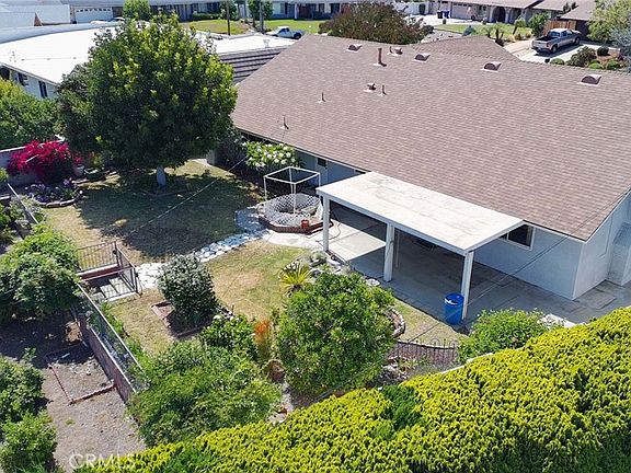 2nd image of 8845 Somerset Dr