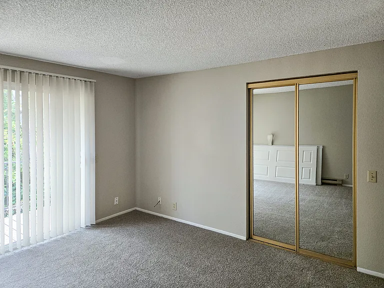 2497 Hyde St SE #2497 — Photo 11
