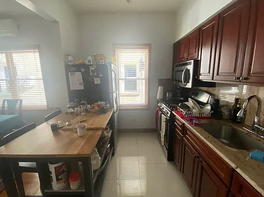 Rented by New York City Apartments | media 13