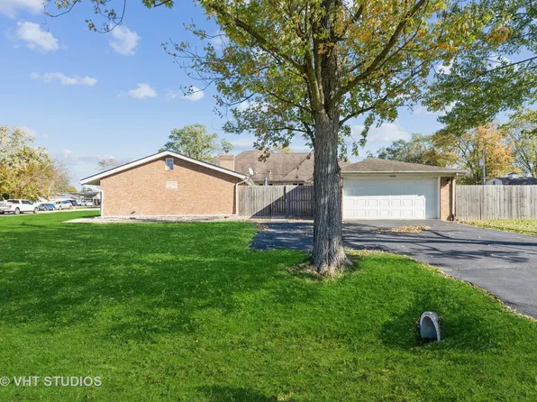 16801 Robinhood Dr, Orland Park, IL 60462