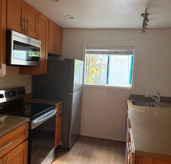 407 Maple St #6 — Photo 7