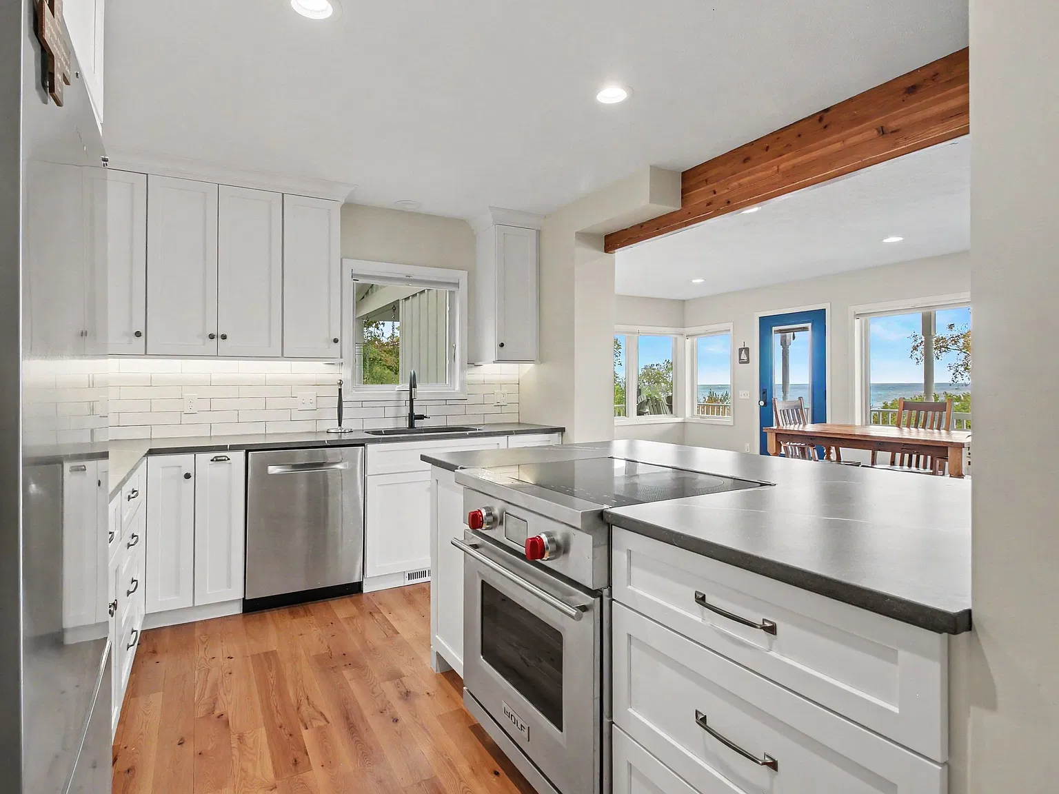 3 bed, 1500 sqft, $3,200 — Photo 3