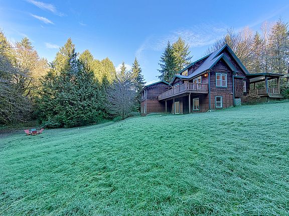 3rd image of 13965 Hidden Heights Ln NE