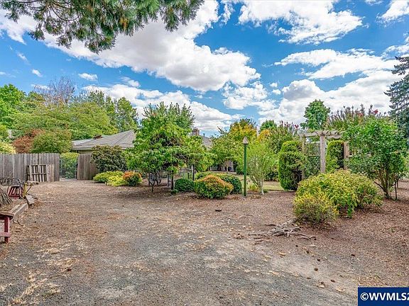 4th image of 3386 48th Ave NE