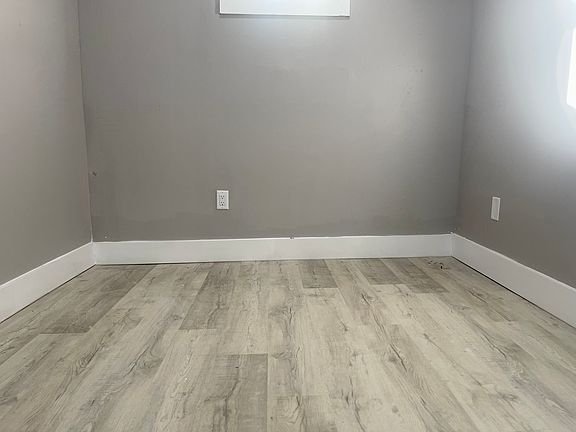 5th image of 400 Baldwin Ave #1E
